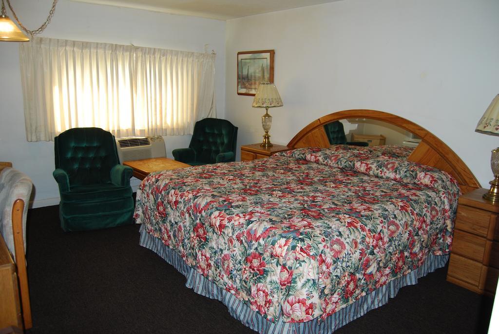 Budget Host Exit 254 Inn Лавленд Номер фото